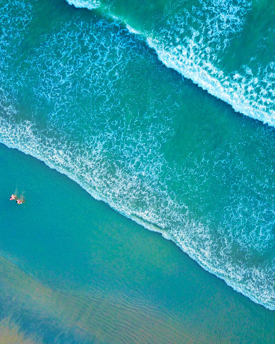 top-view-of-a-beautiful-beach-with-people-in-thail-2022-12-16-09-57-09-utc.jpg